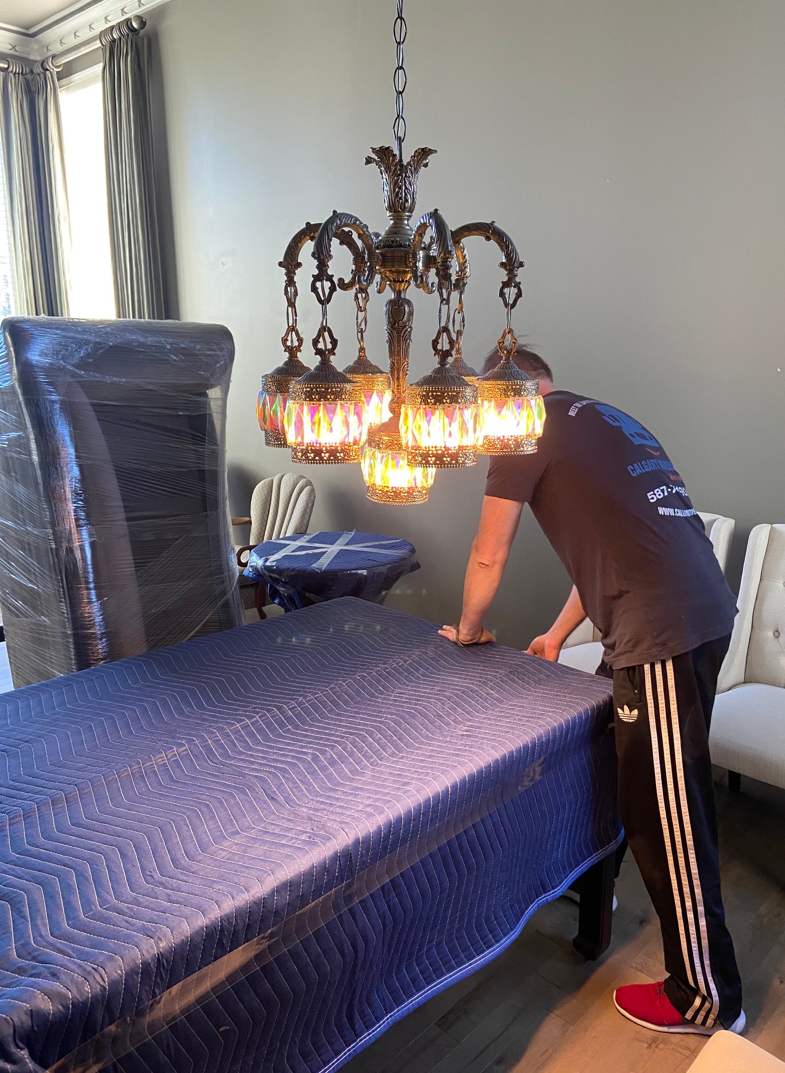 Movers Calgary attention to detail professional crew